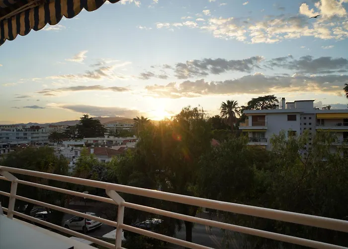 Near Croisette Apartman *