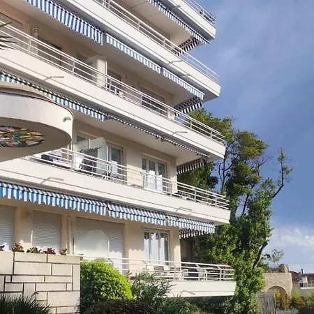 Daire Near Croisette *